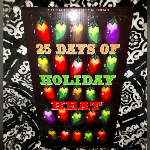 25 days of holiday heat aldi Advent Calendar 2022 hot sauce NIB - Picture 1 of 5